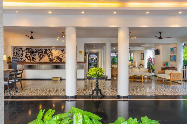 Hotel Lobby