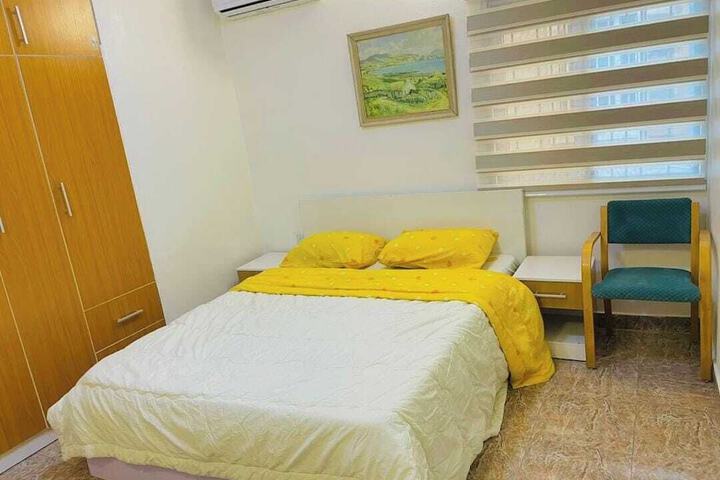 Room 5 of 33