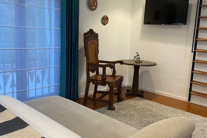 Room 12 of 40