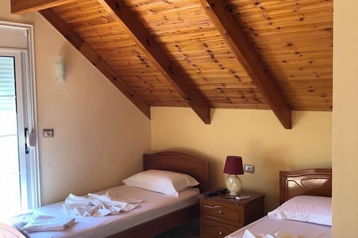 Room 2 of 11