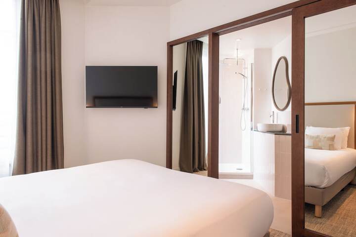 Room 25 of 81