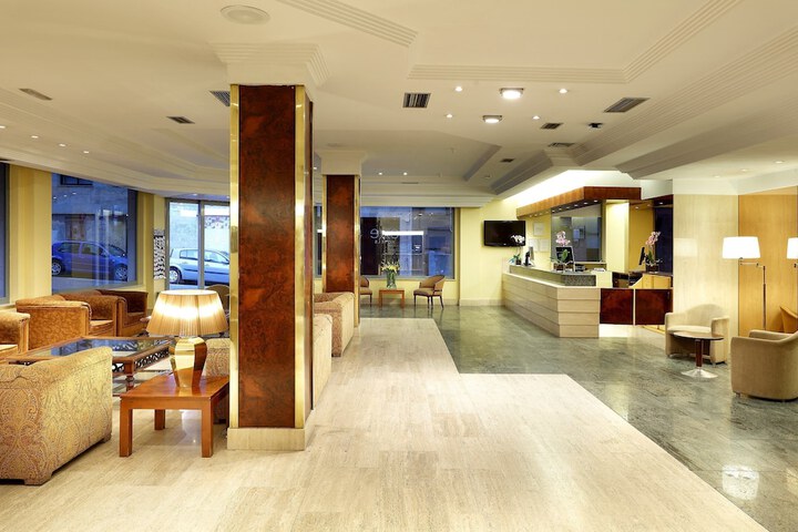 Entrance & Lobby