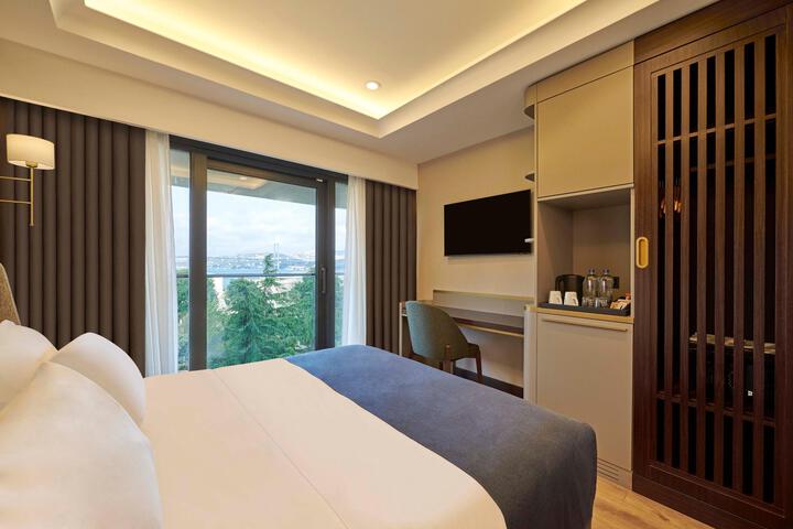 Room 51 of 113