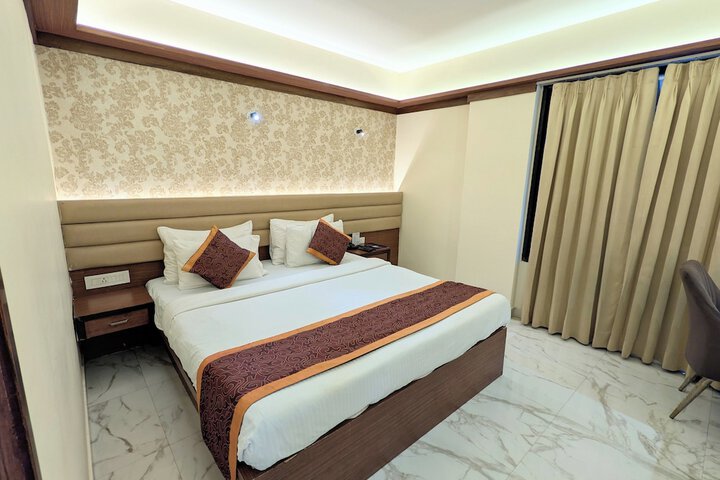 Room 77 of 184