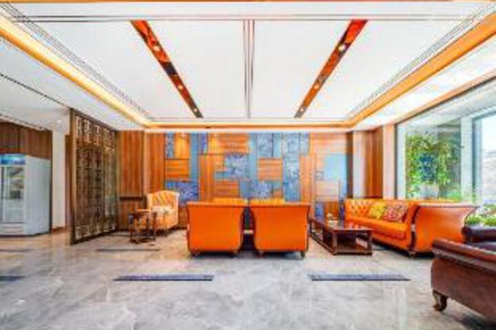 Manchuria Lijia He Dingtai Hotel (North Lake Night Scenic Spot Hotel)