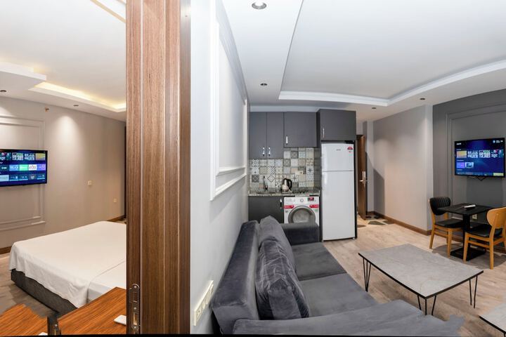 Room 22 of 58