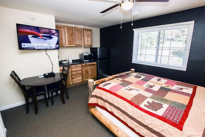 Room 2 of 9
