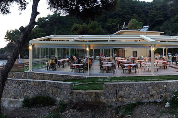Dining 107 of 159