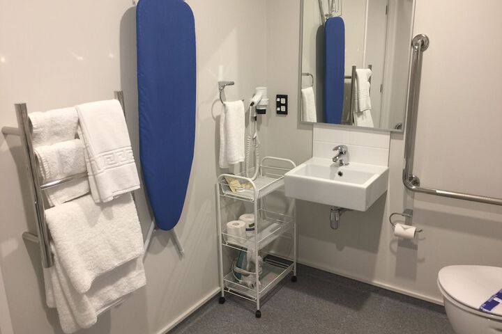 Room 50 of 81