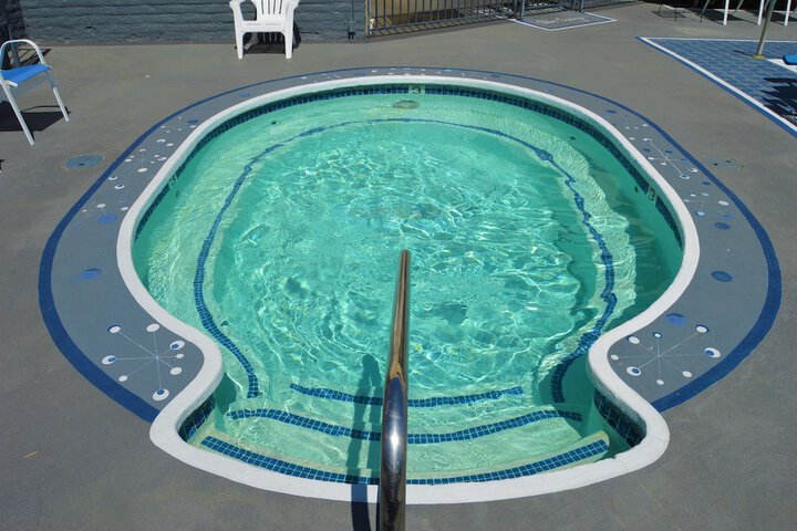 Hotel with Pool