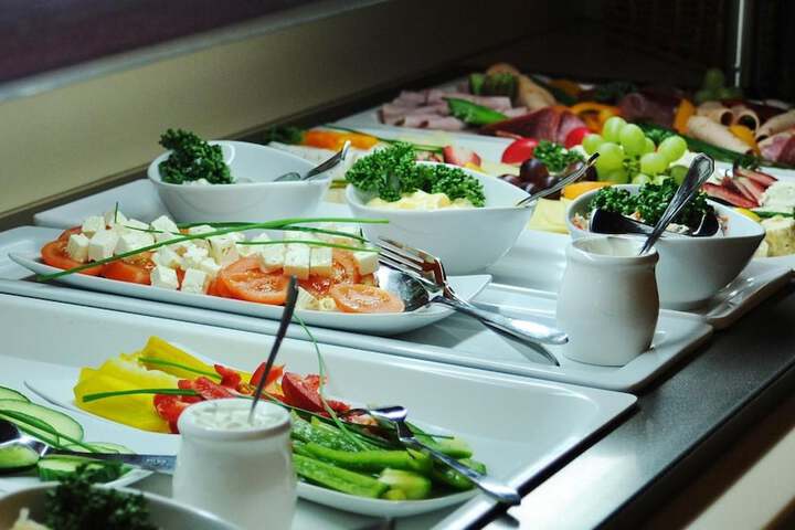 Dining 57 of 70