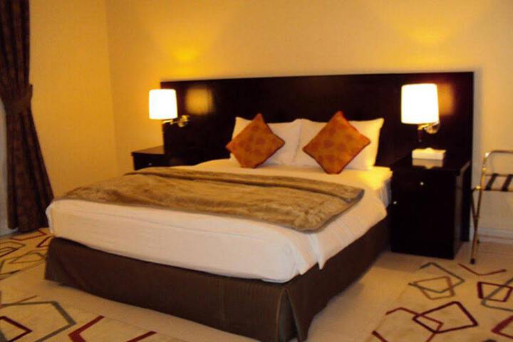 Room 2 of 7