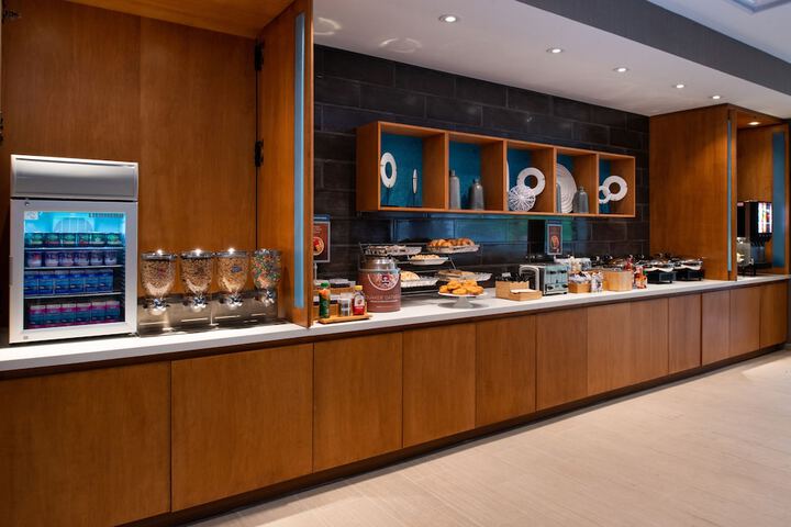 Breakfast area