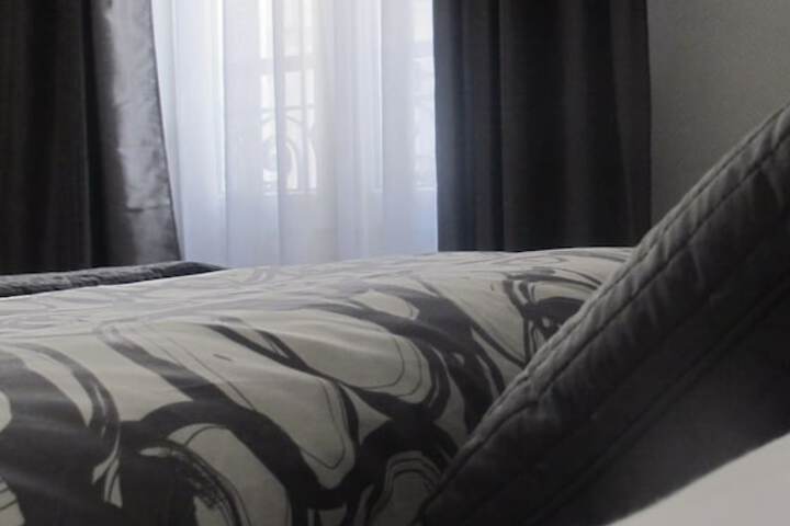 Room 10 of 47