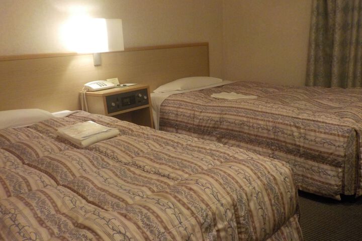 Room 7 of 38