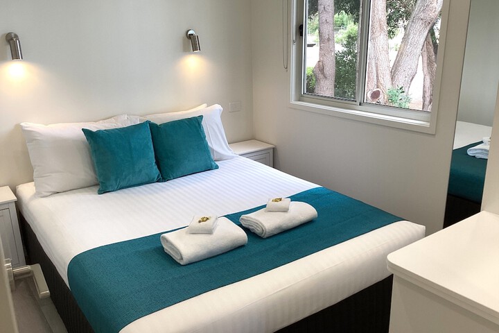 Room 10 of 77