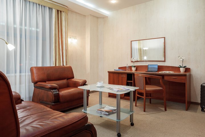 Room 30 of 74
