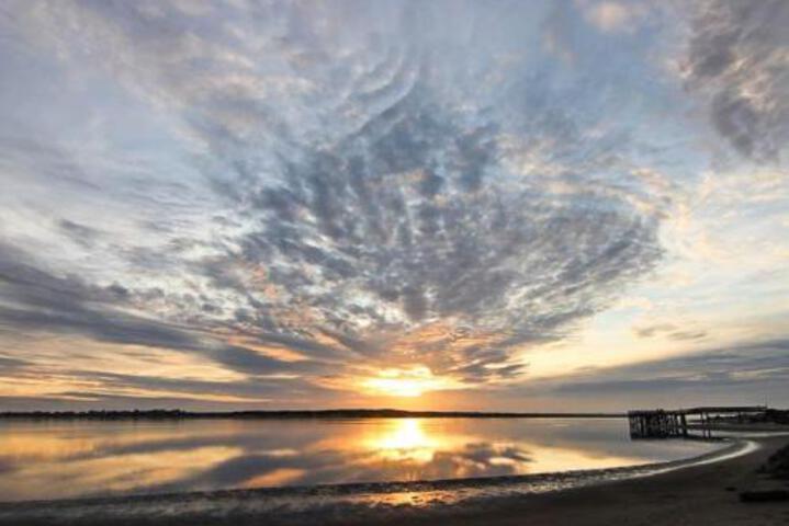 Dock of the Bay 102 in Lincoln, OR
