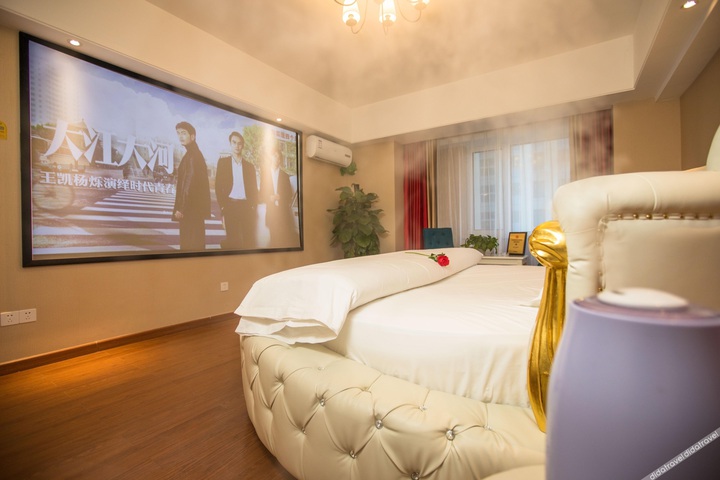 Si Ping Hotel Lmpersja