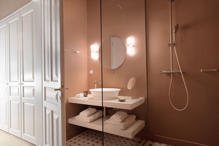 Room 41 of 67