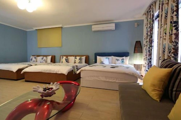 Room 22 of 37