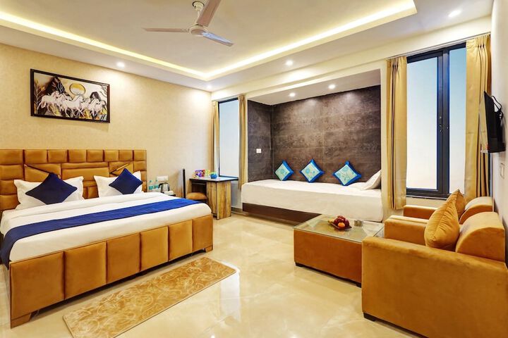 Room 21 of 43