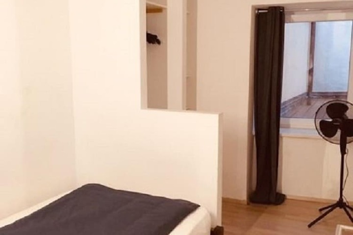 Room 18 of 18