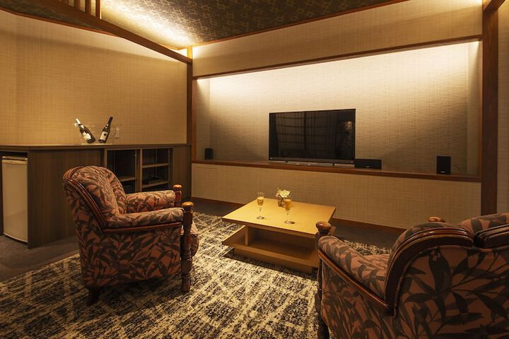 Room 16 of 92