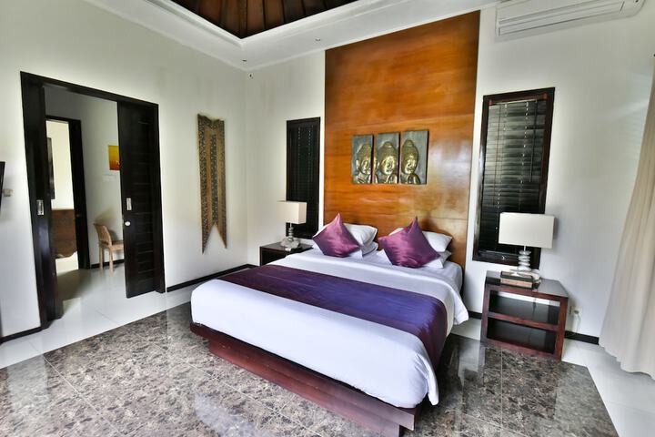 Room 21 of 106
