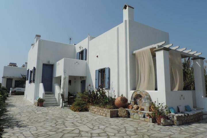 Pelagos Rooms on Gyrismata beach