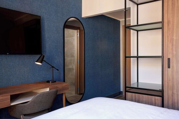 Room 12 of 64