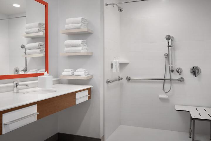 Bathroom shower
