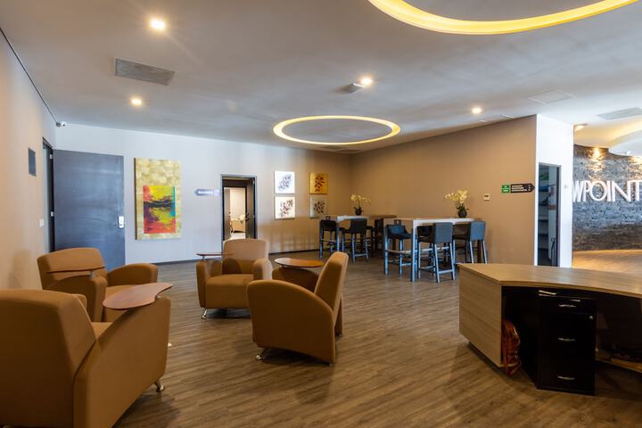 Business Center 94 of 100