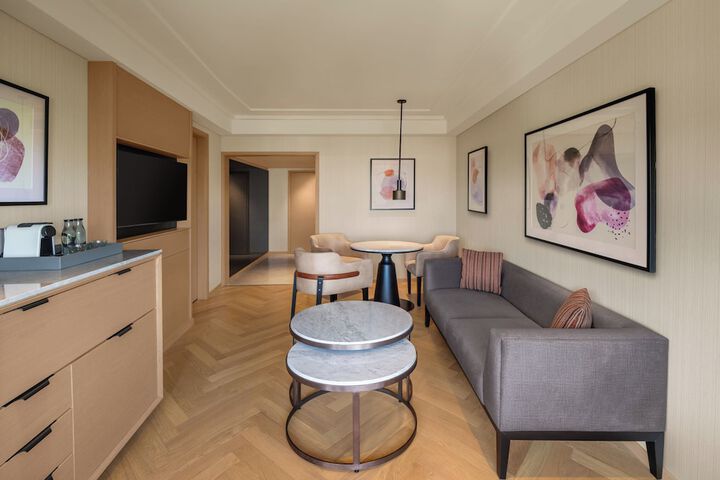 Room 5 of 35