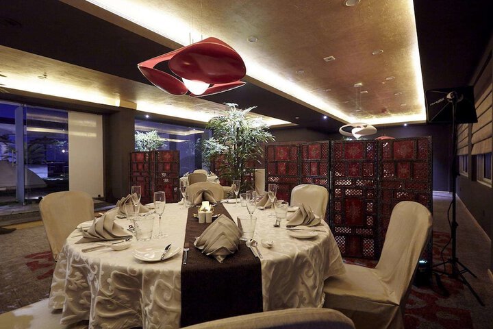 Dining 63 of 131