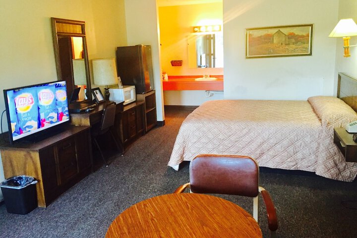Room 13 of 34