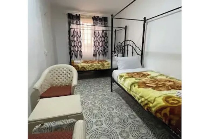 Room 7 of 20