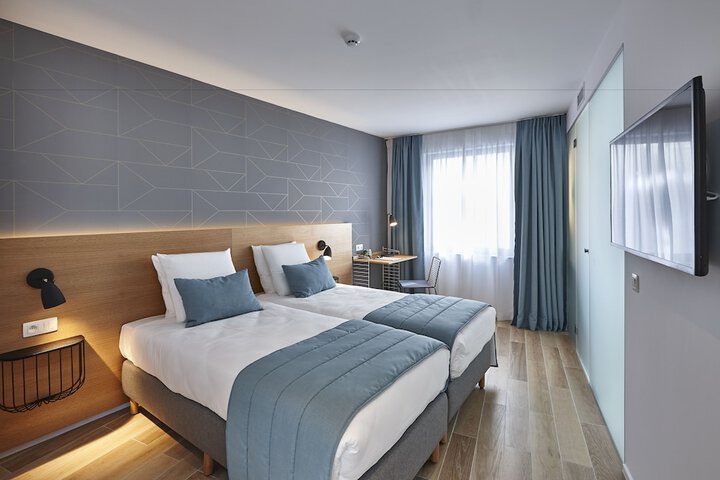 Room 14 of 39