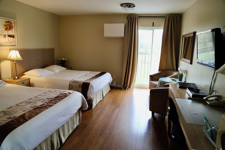 Room 5 of 20