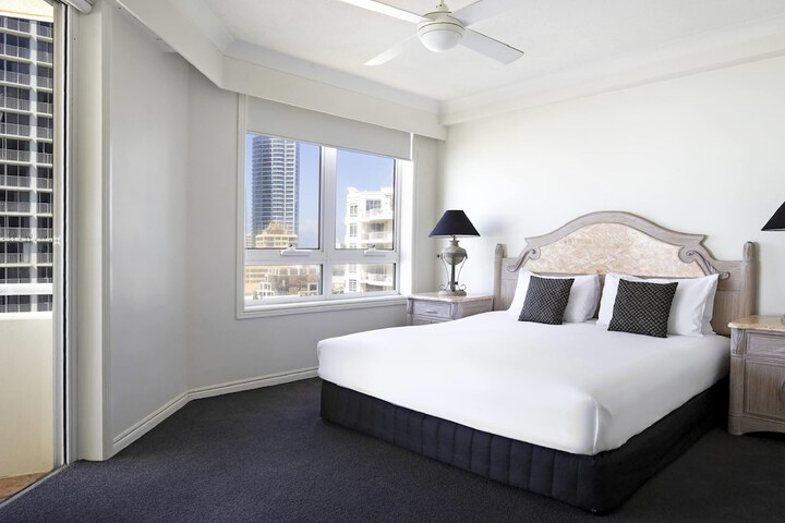 Room 13 of 54