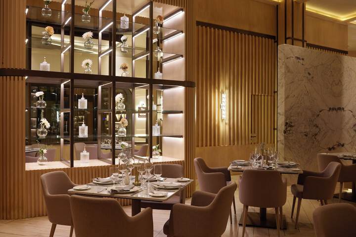 Dining 176 of 204
