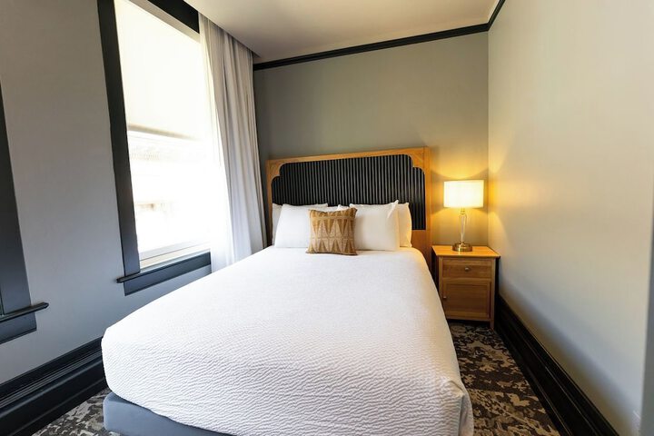 Room 21 of 56