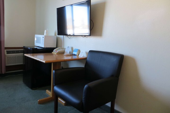 Room 5 of 60