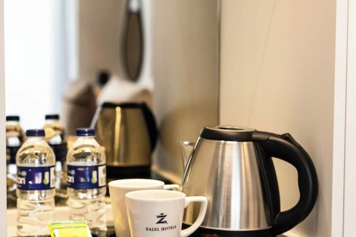 Breakfast/Coffee Service 40 of 98
