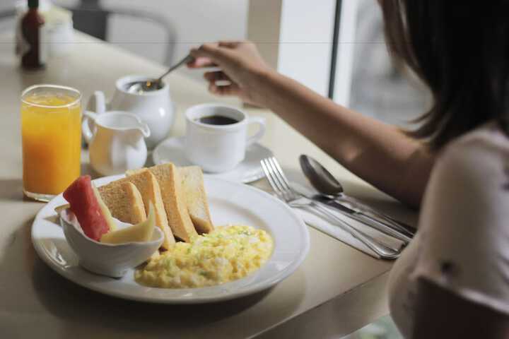 Breakfast area
