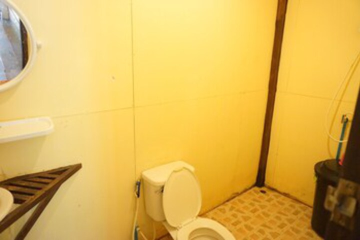 Room 2 of 25