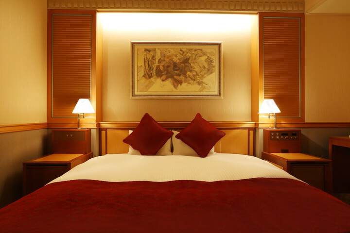 Room 7 of 85