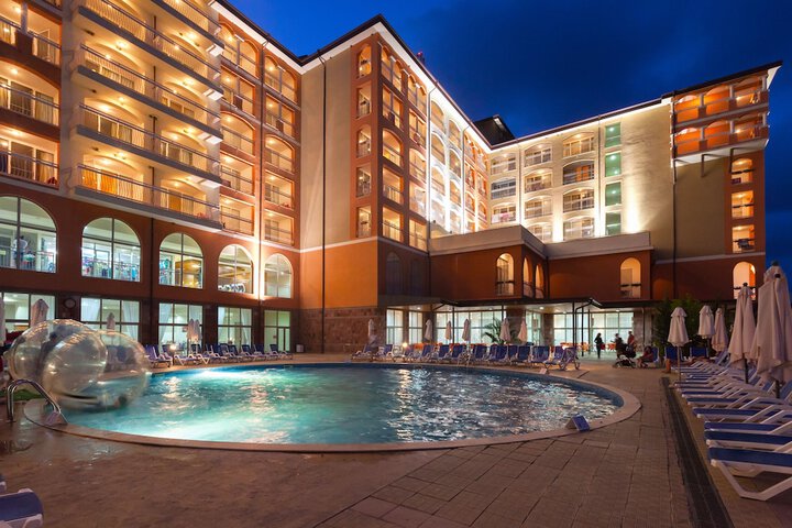 Pool Hotel