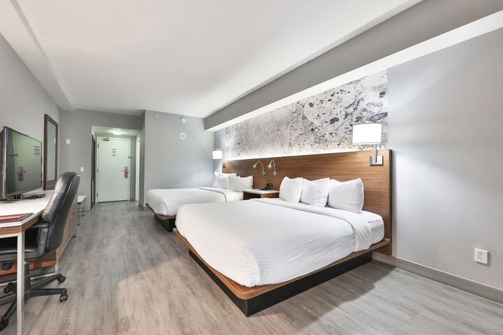 Room 25 of 41
