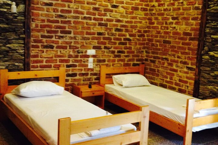 Room 3 of 19